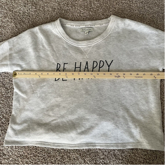 Rae Dunn Be Happy Cropped Sweatshirt Womens S Gray Crewneck Drop Shoulder - Picture 4 of 7